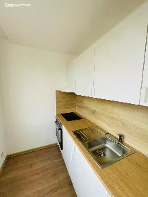 Pronájem bytu 2+1 52 m² 17. listopadu, Klášterec nad Ohří - Miřetice u Klášterce nad Ohří