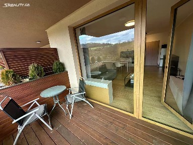 Pronájem bytu 1+kk 36 m² Lázeňská, Slaný