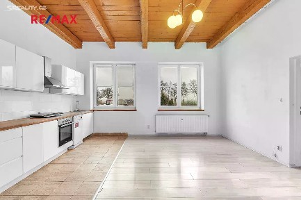 Pronájem bytu 2+kk 59 m² Čepí