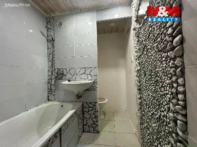 Pronájem bytu 1+kk 20 m² Studentská, Jirkov