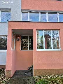 Praha, Praha 9, Lovosická