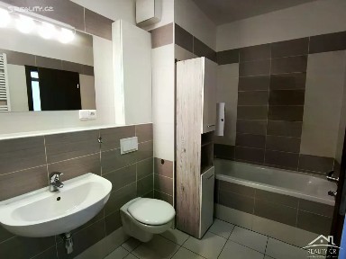 Pronájem bytu 3+1 100 m² Demlova, Jihlava