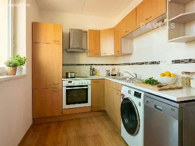 Pronájem bytu 4+1 86 m² Prachatická, České Budějovice - České Budějovice 2