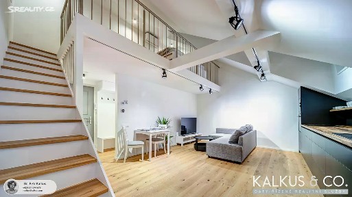 Pronájem bytu 2+kk 52 m² Eliščino nábřeží, Hradec Králové