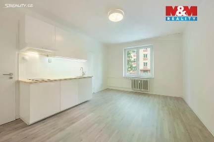 Prodej bytu 3+kk 52 m² Mírová, Slaný