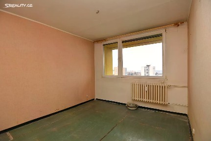Prodej bytu 3+1 54 m² Italská, Kladno - Kročehlavy