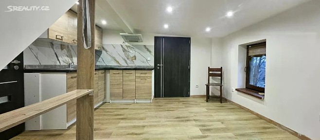 Pronájem bytu 2+1 65 m² Na Perštýně, Liberec - Liberec IV-Perštýn