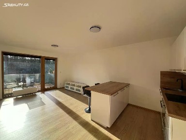 Pronájem bytu 1+kk 35 m² Lázeňská, Slaný