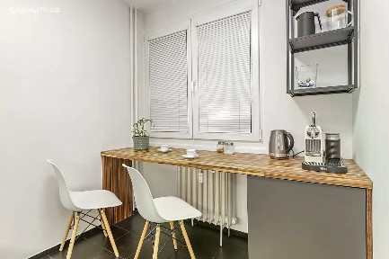 Pronájem bytu 1+1 36 m² Varšavská, Pardubice - Polabiny