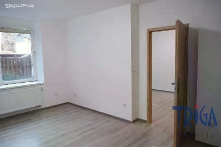 Pronájem bytu 2+1 67 m² náměstí T. G. Masaryka, Dvůr Králové nad Labem