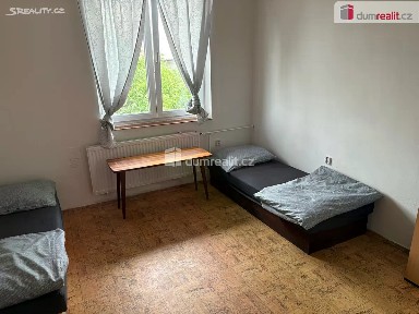 Pronájem bytu pokoje 10 m² Husova, Podivín