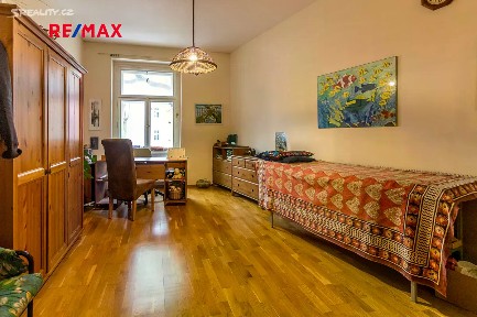 Prodej bytu 2+kk 52 m² Černomořská, Praha - Vršovice