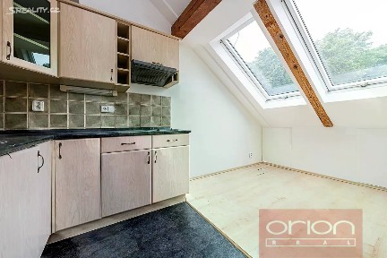 Prodej bytu 2+kk 53 m² Na Zatlance, Praha - Smíchov