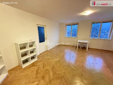 Pronájem bytu 2+kk 43 m² Na Skalce, Praha - Smíchov