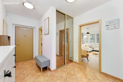 Prodej bytu 3+kk 80 m² Za Sídlištěm, Dolní Břežany