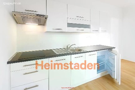 Pronájem bytu 1+kk 30 m² Matěje Kopeckého, Ostrava - Poruba