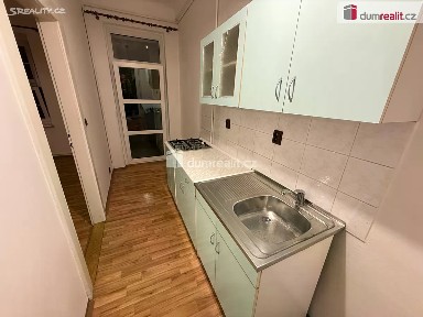 Pronájem bytu 1+1 36 m² Nuselská, Praha - Nusle