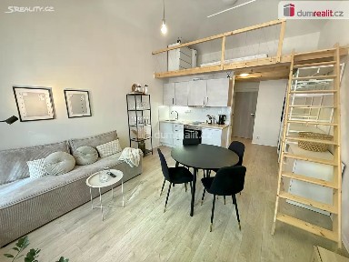 Pronájem bytu 1+kk 42 m² Na Valentince, Praha - Smíchov