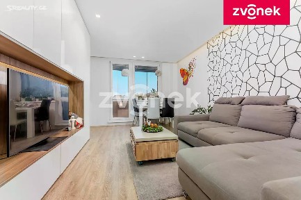 Prodej bytu 3+1 76 m² Kúty, Zlín