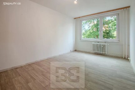 Prodej bytu 2+kk 44 m² Bazovského, Praha - Řepy
