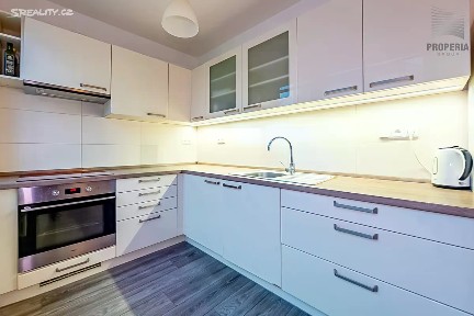 Prodej bytu 3+1 77 m² Matějkova, Praha - Libeň
