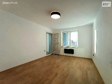 Pronájem bytu 3+kk 57 m² Láz