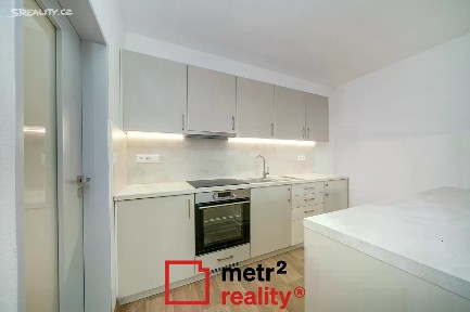 Pronájem bytu 2+kk 65 m² U Solných mlýnů, Olomouc - Holice