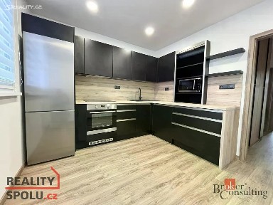 Pronájem bytu 3+1 74 m² Holasická, Opava - Kateřinky