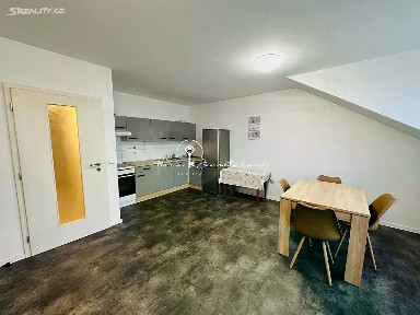 Pronájem bytu 2+kk 55 m² Příčná, Boršov nad Vltavou - Poříčí