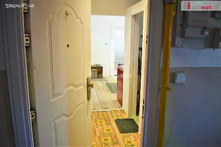 Prodej bytu 2+1 42 m² Nad Dvorem, Karlovy Vary - Rybáře