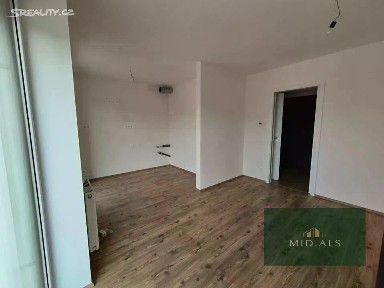 Pronájem bytu 1+kk 37 m² Východní, Hořovice