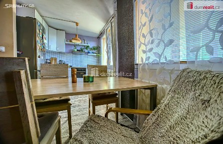 Prodej bytu 2+1 52 m² Kojetická, Neratovice