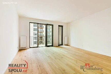 Pronájem bytu 1+kk 38 m² Bratislavská, Brno - Zábrdovice