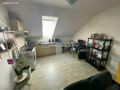 Pronájem bytu 2+kk 50 m² Ústín