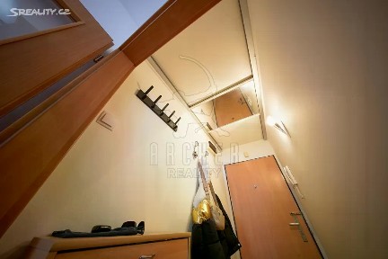 Prodej bytu 2+kk 44 m² Lipnická, Praha - Kyje