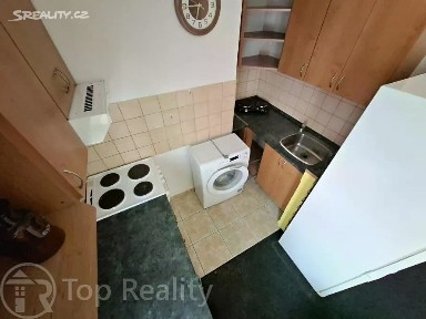 Prodej bytu 1+kk 24 m² Heyrovského, Sokolov