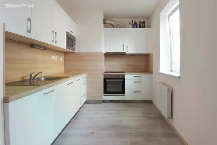 Prodej bytu 1+kk 32 m² Žabí, Brno - Žebětín