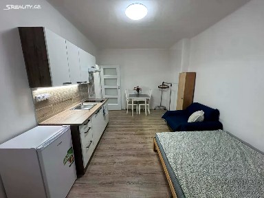 Pronájem bytu 1+kk 22 m² tř. Míru, Olomouc - Neředín
