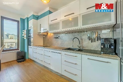 Prodej bytu 3+kk 75 m² Nademlejnská, Praha - Hloubětín