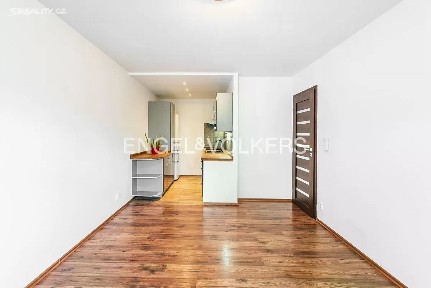 Pronájem bytu 2+kk 40 m² K sádkám, Praha - Velká Chuchle
