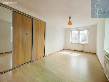 Prodej bytu 1+1 40 m² P. Holého, Kladno - Kročehlavy