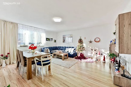 Prodej rodinného domu 310 m², pozemek 863 m² Údolní, Chýnov