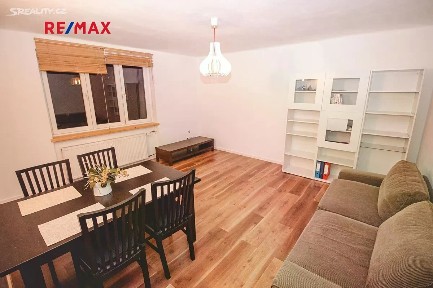 Pronájem bytu 2+1 60 m² U Cvičiště, Plzeň - Doubravka