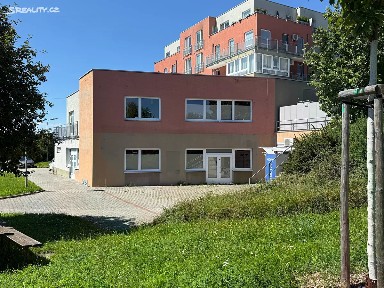 Pronájem obchodního prostoru 500 m² Na Honech I, Zlín