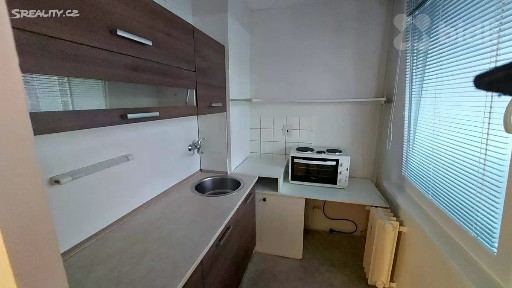 Pronájem bytu 1+kk 38 m² Hrubínova, Hradec Králové - Pražské Předměstí