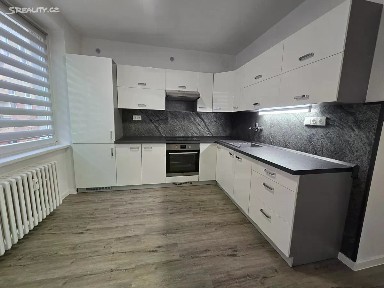 Pronájem bytu 3+1 76 m² Komenského, Moravské Budějovice