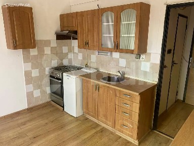 Pronájem bytu 1+1 33 m² Kmochova, Ústí nad Labem - Severní Terasa