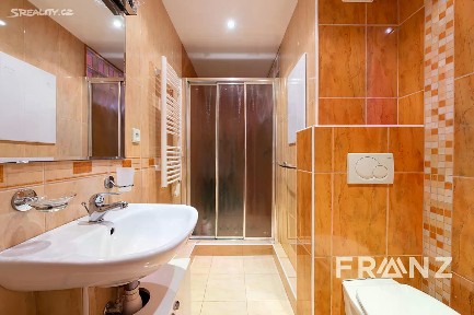 Pronájem bytu 2+kk 41 m² Výškovická, Ostrava - Výškovice