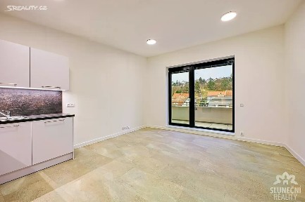 Pronájem bytu 1+kk 32 m² Popůvky
