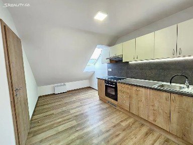 Pronájem bytu 2+kk 60 m² Náves, Cetkovice